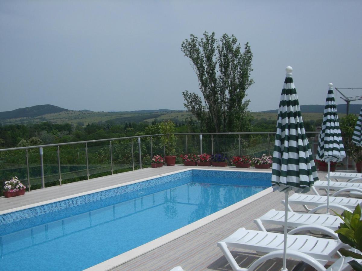 Fantasy Apartment 15 Комплекс Фантазия, Хисаря ภายนอก รูปภาพ